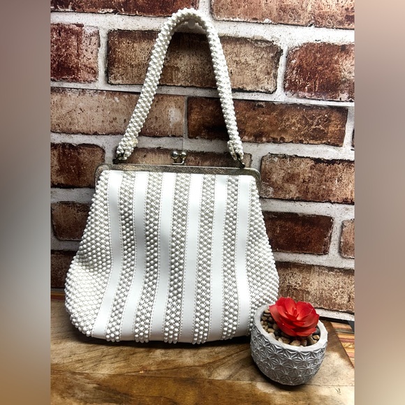 Vintage Lumured  1950s Ivory Beaded Leather Top Handle Handbag Purse - Picture 9 of 10